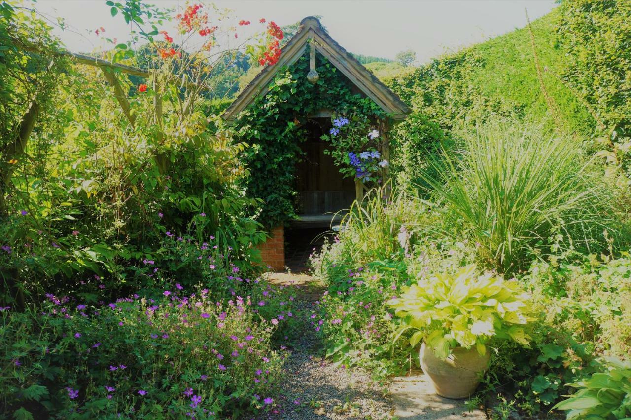 Milebrook House Bed & Breakfast Knighton  Exterior foto